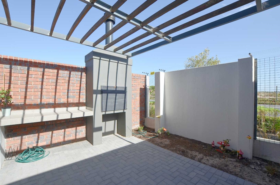 2 Bedroom Property for Sale in Sandown Western Cape